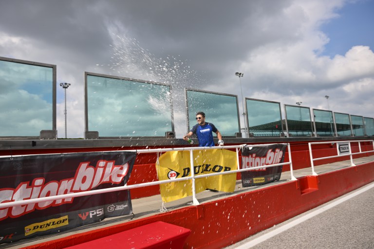 Action_260925@foto_snap_shot (111).JPG